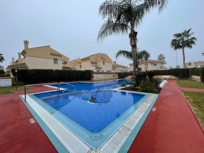 Image No.35-3 Bed Townhouse for sale