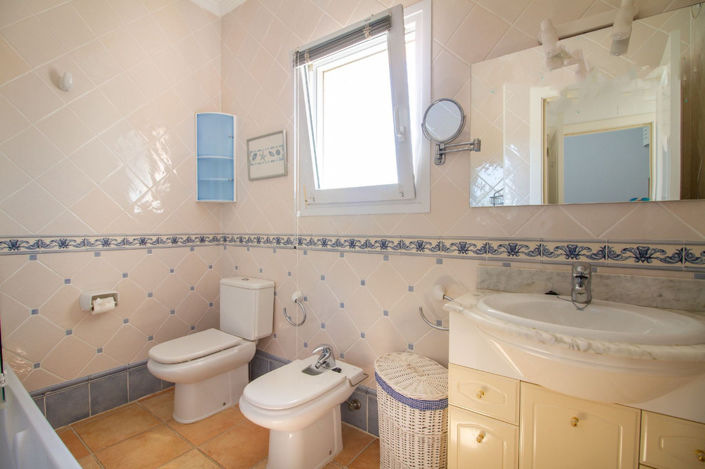 Image No.18-3 Bed House for sale