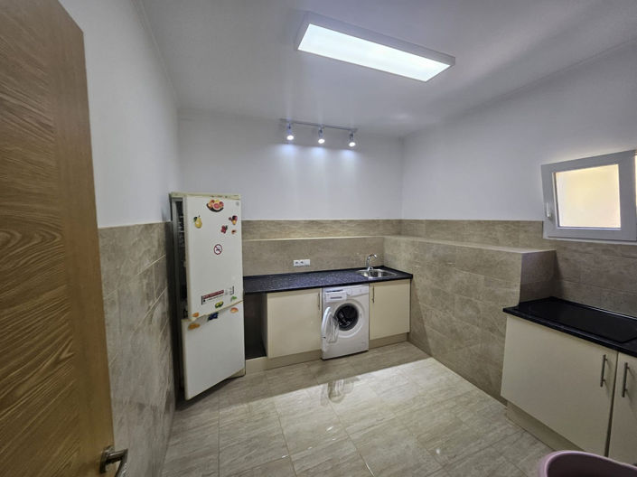 Image No.37-3 Bed House for sale