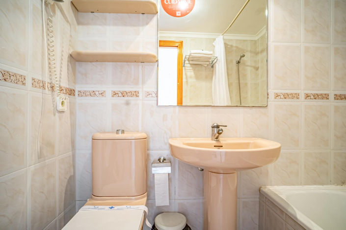 Image No.12-1 Bed Apartment for sale