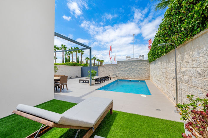 Image No.30-3 Bed House for sale