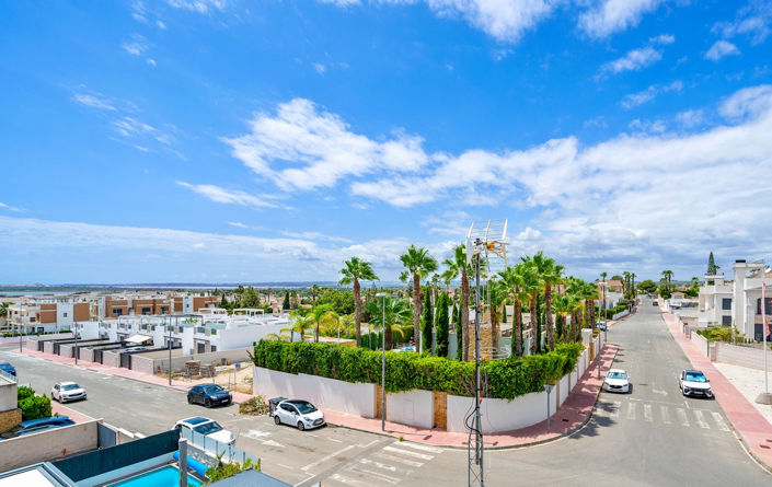 Image No.32-3 Bed House for sale