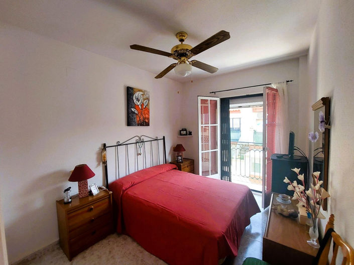 Image No.11-2 Bed House for sale