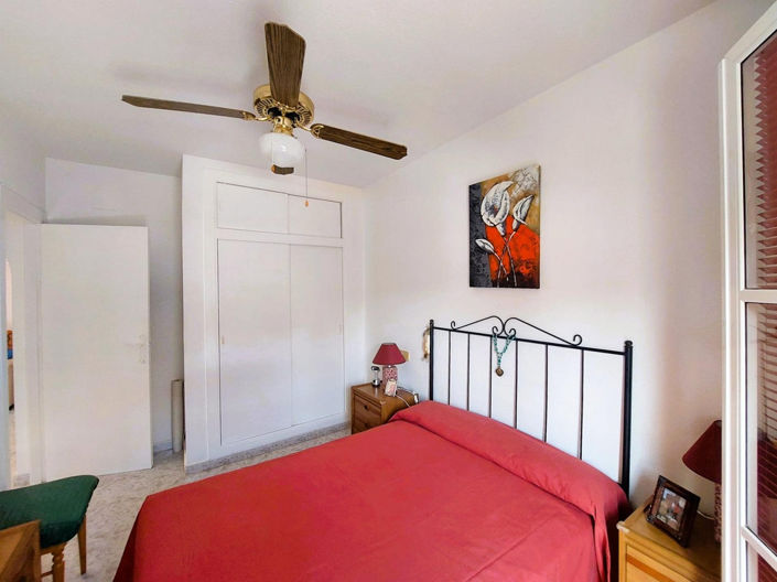 Image No.12-2 Bed House for sale