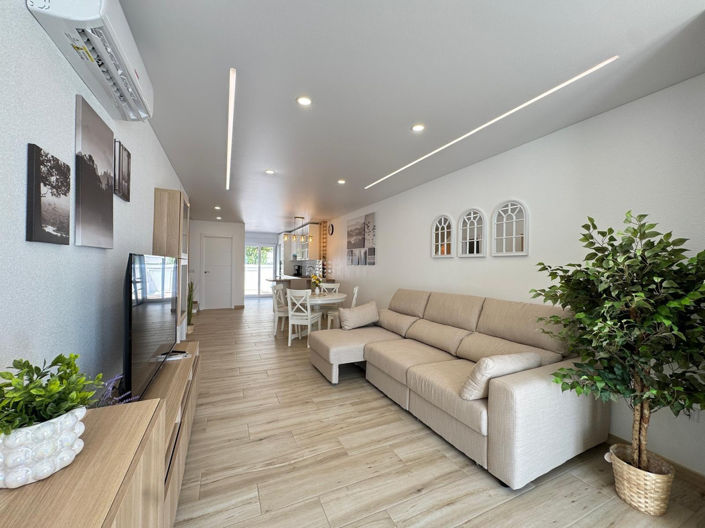 Image No.2-Maison de 3 chambres à vendre à Torrevieja