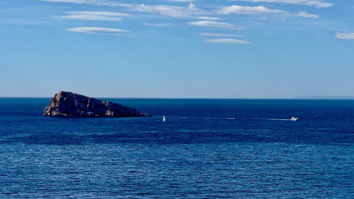 Image No.24-3 Bed Apartment for sale