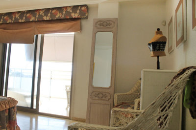 8-e64a9055bba3e77ac8aca3b893cdf826