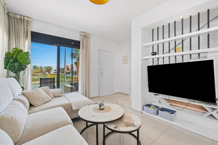 Image No.15-3 Bed House for sale