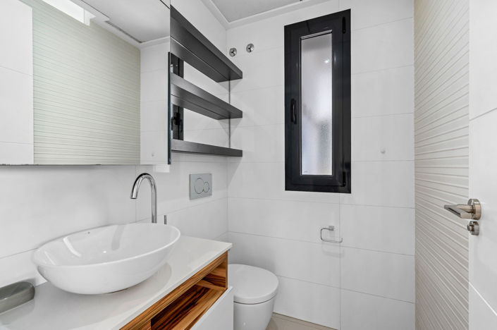 Image No.22-3 Bed House for sale