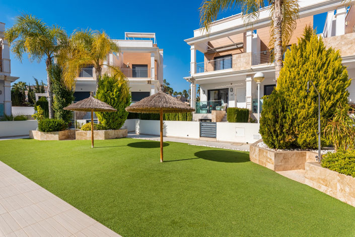 Image No.44-3 Bed House for sale