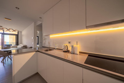 2-5bd7b9d04b45e33852eaf0ec6670150d