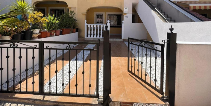 Image No.2-2 Bed House for sale