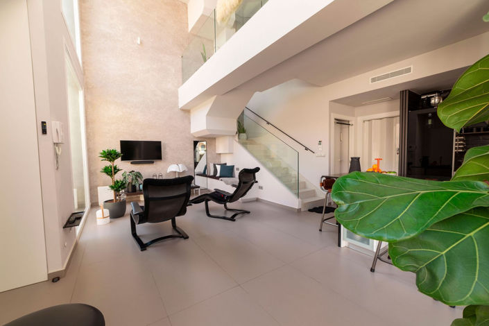 Image No.12-3 Bed House for sale