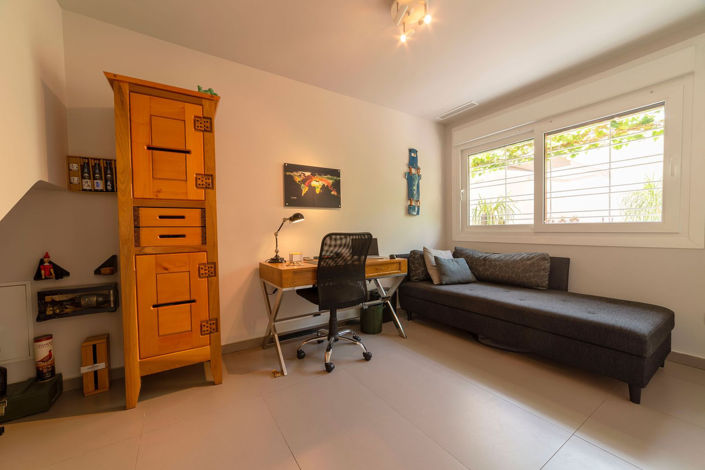 Image No.15-3 Bed House for sale