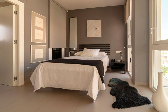 Image No.18-3 Bed House for sale