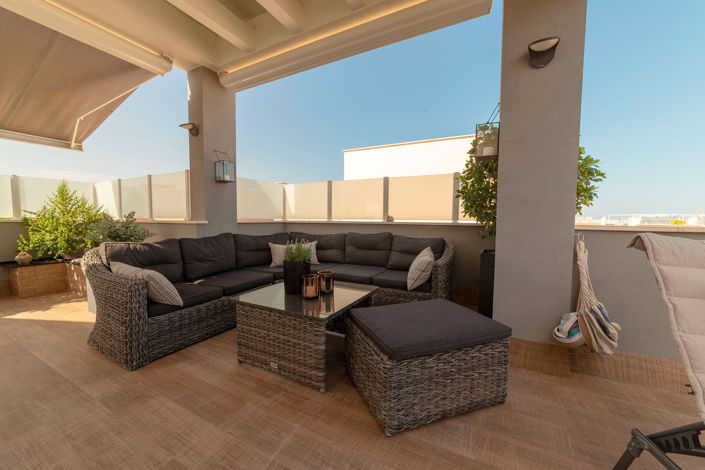 Image No.38-3 Bed House for sale