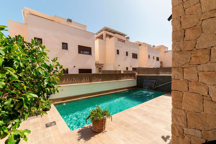 Image No.4-3 Bed House for sale