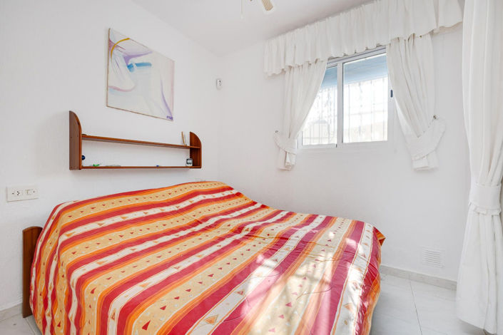 Image No.16-2 Bed House for sale