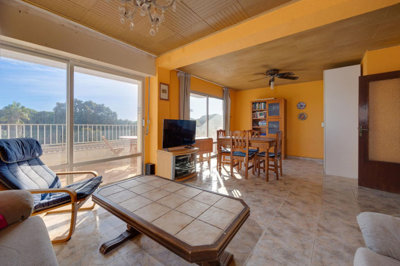 11-20939a0134ad724a8cb2a801094d15a4