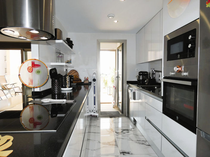 Image No.20-2 Bed Apartment for sale