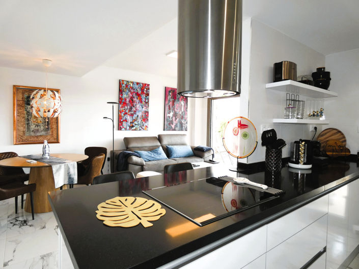 Image No.22-2 Bed Apartment for sale