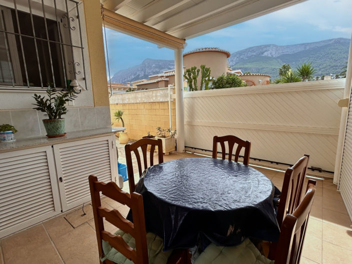 Image No.10-3 Bed House for sale