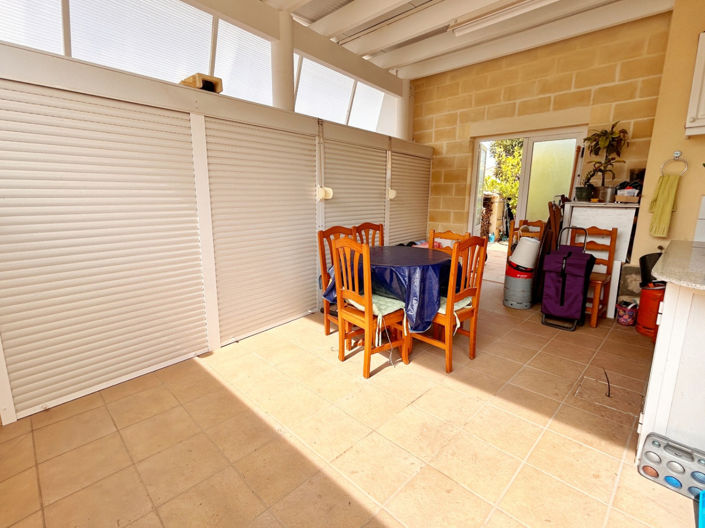 Image No.11-3 Bed House for sale