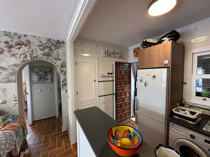 Image No.12-2 Bed House for sale