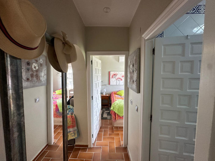 Image No.15-2 Bed House for sale