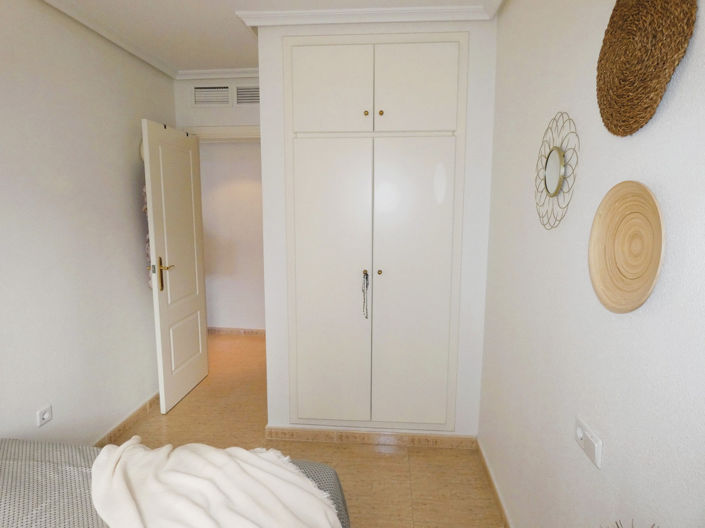 Image No.18-3 Bed Apartment for sale