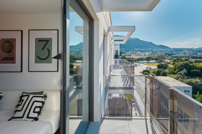 12-53013098fcab6c38b1379cd33298e050