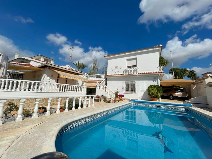 Image No.25-3 Bed House for sale