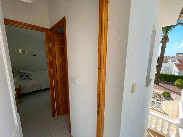 Image No.33-3 Bed House for sale