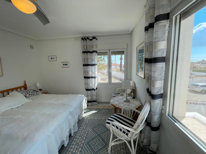 Image No.36-3 Bed House for sale