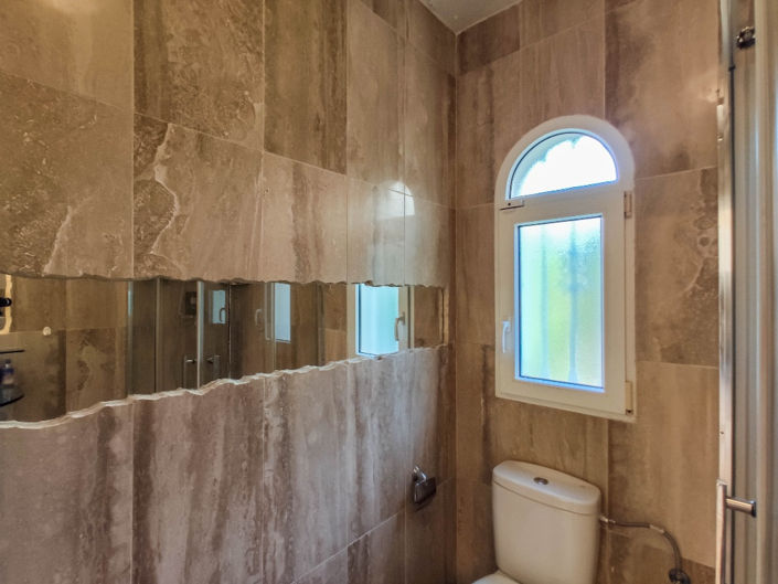 Image No.28-4 Bed House for sale