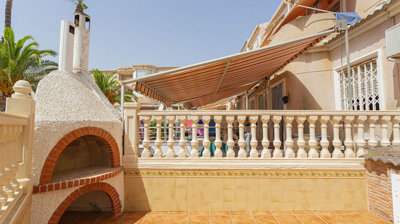 8-e64a9055bba3e77ac8aca3b893cdf826