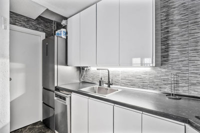 10-bb915d1cb19341576dcdc994b81ab9c5