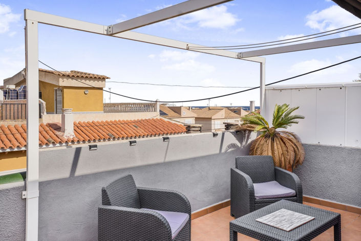 Image No.18-2 Bed House for sale