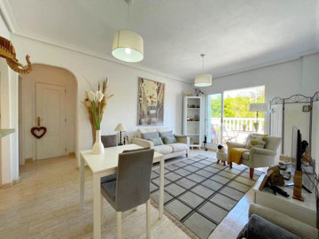 12-53013098fcab6c38b1379cd33298e050