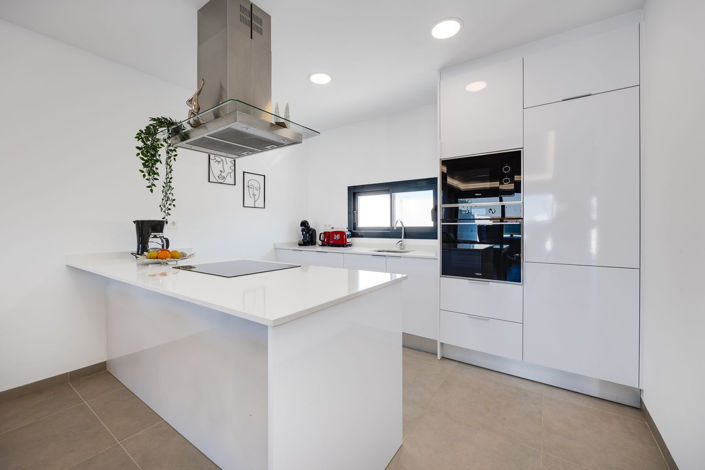 Image No.25-3 Bed House for sale