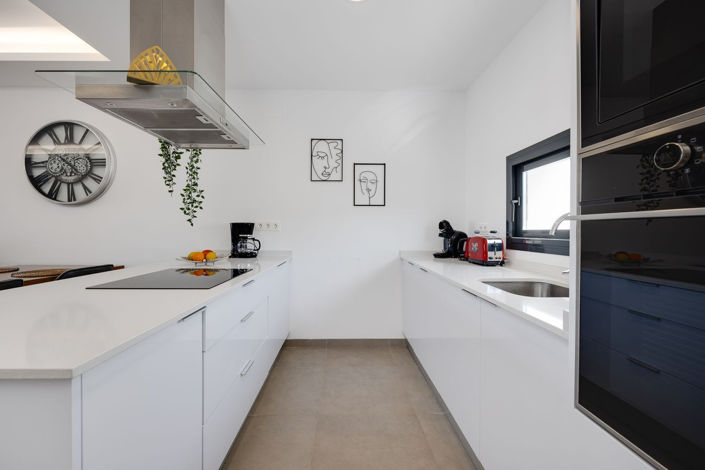 Image No.26-3 Bed House for sale