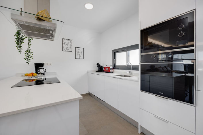 Image No.27-3 Bed House for sale