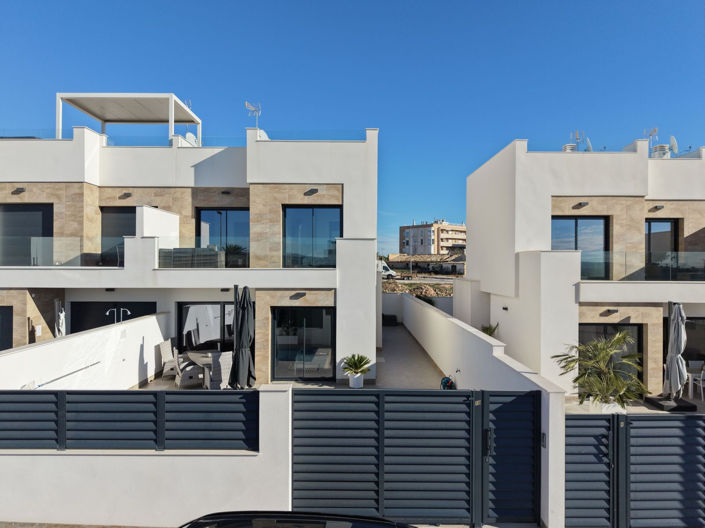 Image No.4-3 Bed House for sale