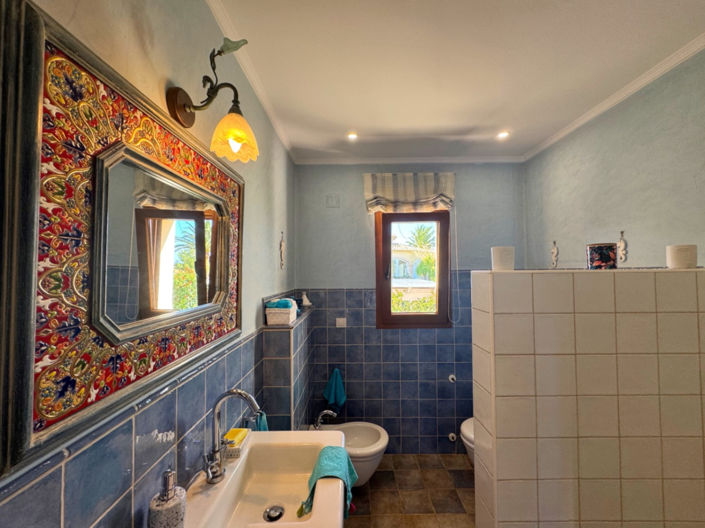 Image No.26-4 Bed House for sale