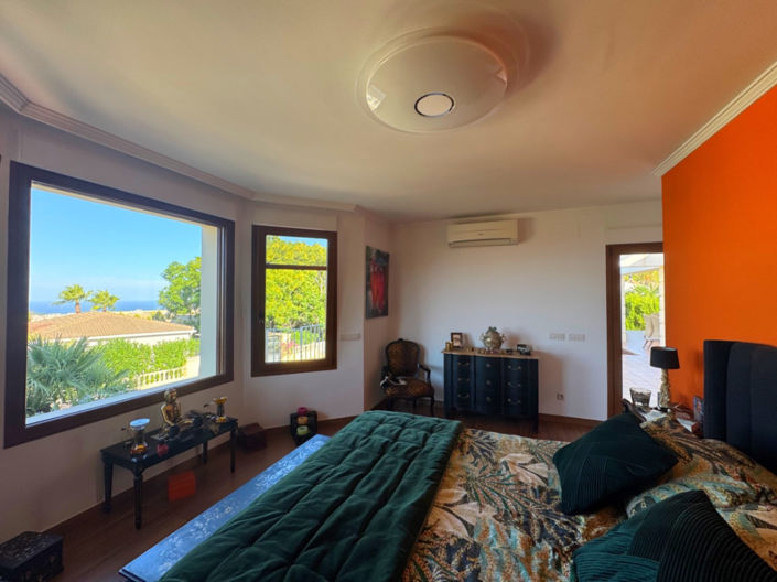 Image No.30-4 Bed House for sale