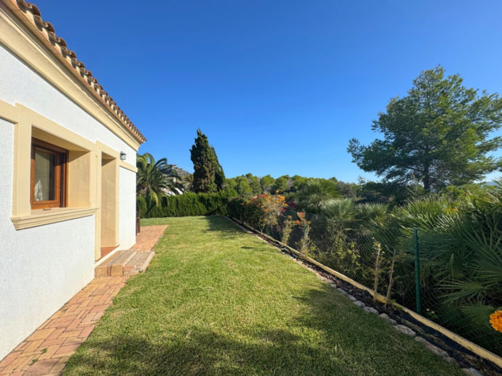 Image No.41-4 Bed House for sale