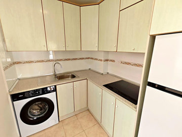 10-bb915d1cb19341576dcdc994b81ab9c5