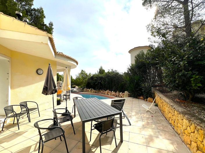 Image No.17-4 Bed House for sale