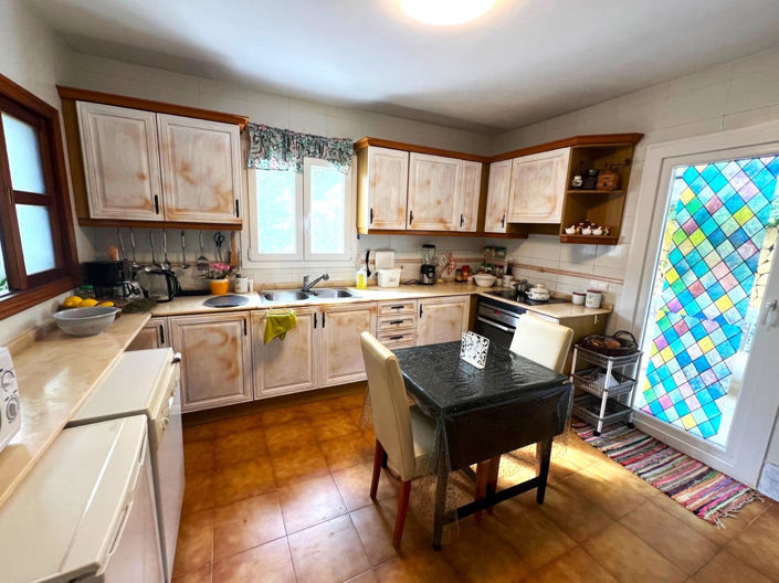 Image No.5-4 Bed House for sale