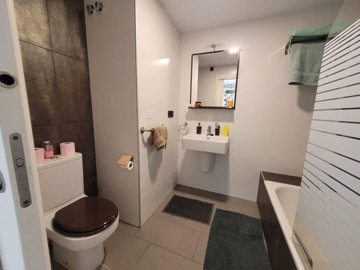 12-53013098fcab6c38b1379cd33298e050